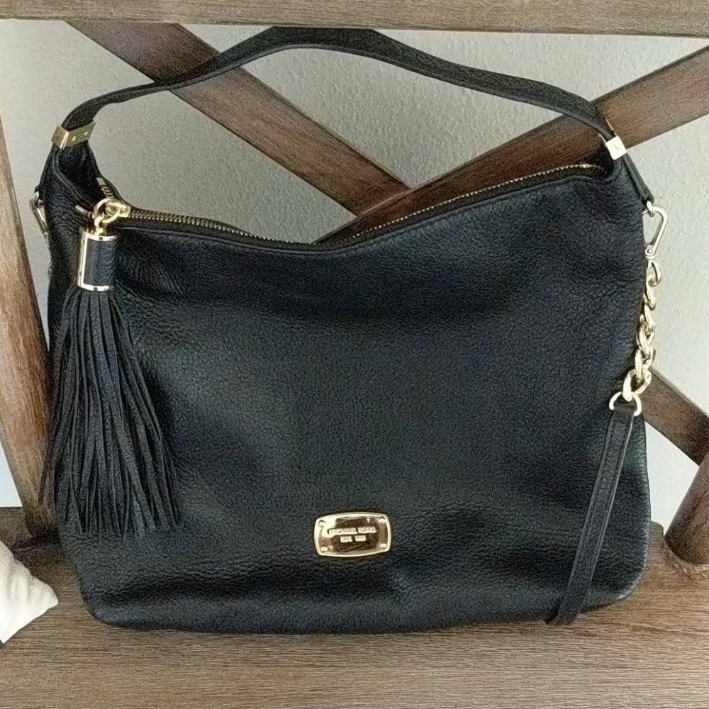 black Michael Kors hobo with crossbody straps